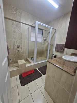 Apartment / Flat For Rent in Durban Cbd, Durban